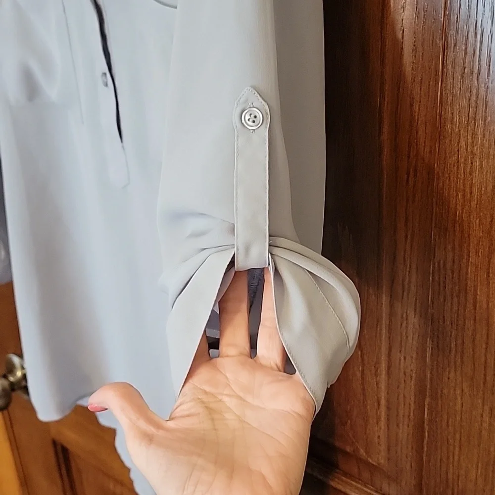 Light Gray 1/2 button up S - Picture 4 of 5